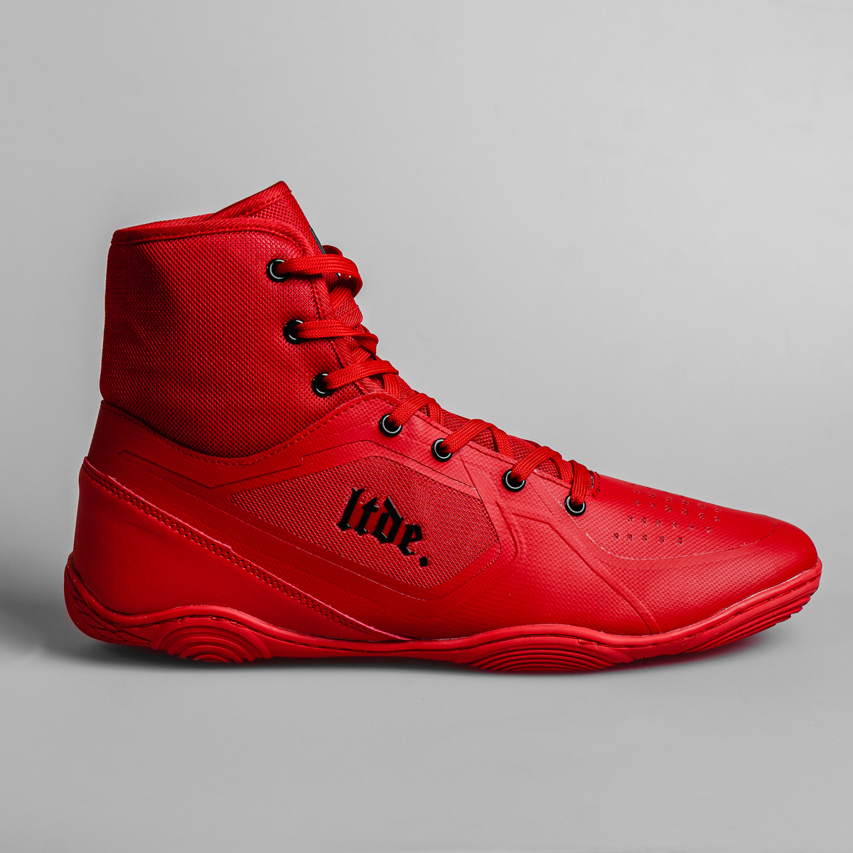 Unleashed high top top gym shoes
