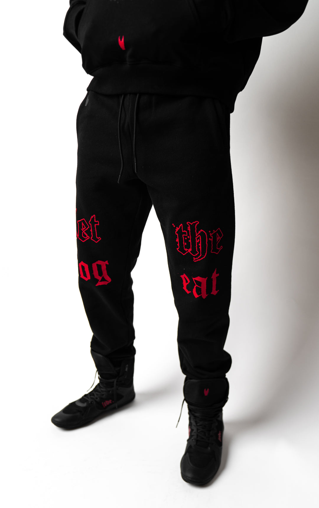 LTDE - Cuffed Relaxed Jogger - Black/Red